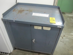 2-DOOR METAL WORK STATION (G-49) LOADING & HANDLING FEE $25-2146