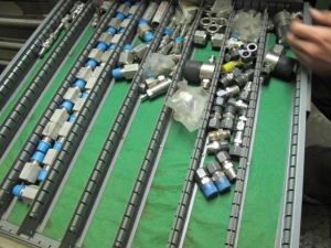 STANLEY VIDMAR 11-DRAWER INDUSTRIAL PARTS CABINET W/ PLUMBING FITTINGS (G-49) LOADING & HANDLING FEE $50-2147