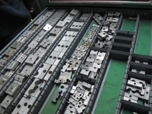 STANLEY VIDMAR 11-DRAWER INDUSTRIAL PARTS CABINET W/ PLUMBING FITTINGS (G-49) LOADING & HANDLING FEE $50-2147