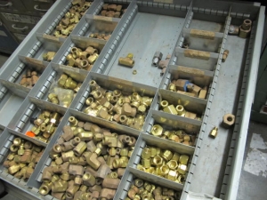 LYON 9-DRAWER INDUSTRIAL PARTS CABINET W/ BRASS FITTINGS (G-49) LOADING & HANDLING FEE $50-2148