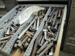 LISTA 10-DRAWER INDUSTRIAL PARTS CABINET W/ BOLTS AND STUDS (G-49) LOADING & HANDLING FEE $50-2150