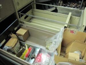 16-DRAWER INDUSTRIAL PARTS CABINET & (2) 4-DRAWER FILE CABINETS W/ NUTS, BOLTS, WASHERS (G-49) LOADING & HANDLING FEE $50-2152