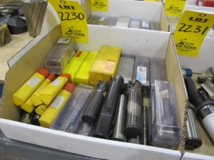 LOT CARBIDE MILLING CUTTERS (G-49) LOADING & HANDLING FEE $10-2230