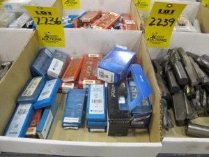 LOT CARBIDE CUTTING TOOL INSERTS (G-49) LOADING & HANDLING FEE $10-2236