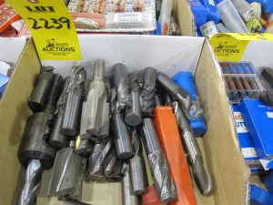LOT MISC REAMERS & MILLING CUTTERS (G-49) LOADING & HANDLING FEE $10-2239