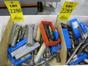 LOT MISC REAMERS & DOUBLE END MILLS (G-49) LOADING & HANDLING FEE $10-2240