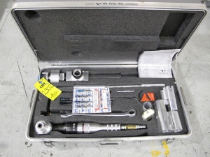 TRI-TOOL MODEL MNSA CUTTING HEAD W/ TOOLING (G-49) LOADING & HANDLING FEE $25-2302