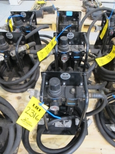 LOT (3) TRI-TOOL PNEUMATIC FILTER & LUBRICATOR (G-49) LOADING & HANDLING FEE $25-2316