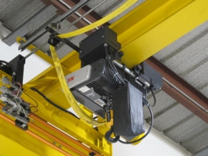 CRANEVEYOR CORP TRANSTOP FREESTANDING OVERHEAD TOP RUNNING BRIDGE CRANE 28'W 50'L 15' UNDER THE HOOK W/ 2-TON ELECTRIC CHAIN HOIST W/ WIRELESS PENDANT CONTROL S/N 402495 (G-49) LOADING & HANDLING FEE $10,000-2357