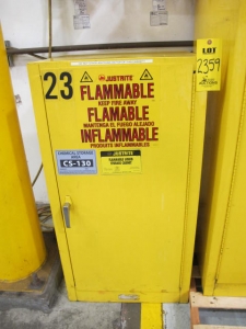 JUSTRITE SINGLE DOOR FLAMMABLE LIQUID SAFETY STORAGE CABINET (G-49) LOADING & HANDLING FEE $50-2359