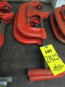 LOT (2) RIDGID HEAVY DUTY 4-8" PIPE CUTTERS (G-20) LOADING & HANDLING FEE $10-2425