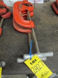 LOT (2) RIDGID HEAVY DUTY 2.5-4" PIPE CUTTERS (G-20) LOADING & HANDLING FEE $10-2427
