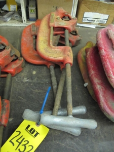 LOT (3) RIDGID HEAVY DUTY 2-4" PIPE CUTTERS (G-20) LOADING & HANDLING FEE $10-2432