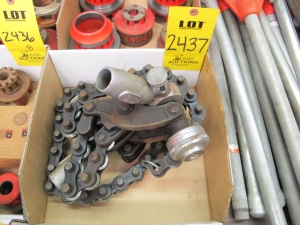 LOT (2) RIDGID MODEL 206 PIPE CUTTERS (G-20) LOADING & HANDLING FEE $10-2437