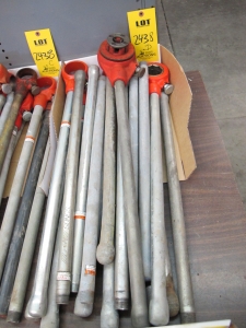 LOT BOX OF RIDGID DIE HANDLES (G-20) LOADING & HANDLING FEE $10-2438D