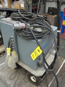 SQUARE D CO. 3-PHASE PORTABLE POWER PACK (G-20) LOADING & HANDLING FEE $25-2463