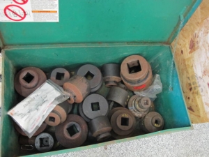 LOT HYTORC HEAVY DUTY TORC SET W/ 1"-3" SOCKETS (G-20) LOADING & HANDLING FEE $25-2529