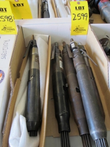 LOT (5) PNEUMATIC NEEDLE GUNS (G-20) LOADING & HANDLING FEE $10-2599