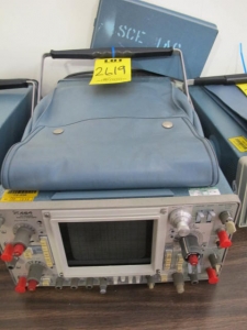 TEKTRONIX 464 STORAGE OSCILLOSCOPE (G-20) LOADING & HANDLING FEE $10-2619