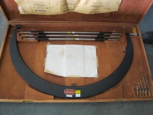 STARRETT MODEL 724 36"-42" MICROMETER (G-20) LOADING & HANDLING FEE $10-2627