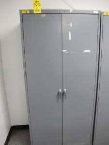 2-DOOR STORAGE CABINET (G-20) LOADING & HANDLING FEE $25-2673