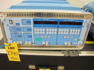 KITCO FIBER OPTICS MODEL 0700-9150 DUAL-PURPOSE EPOXY/HOT MELT 14-PORT OVEN W/ (2) MULTI-AMP EPOCH-10 MULTIMETER & CABINET/ACCESSORIES (G-46) LOADING & HANDLING FEE $25-2740