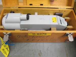ZIESS MODEL NI1 AUTO LEVEL TRANSIT (G-44) LOADING & HANDLING FEE $10-2756