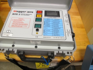 MEGGER-BITE MODEL 2 BATTERY IMPEDANCE TEST METER (G-44) LOADING & HANDLING FEE $10-2762