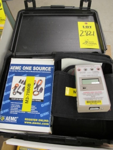 AEMC MODEL 911A PHASE ANGLE METER W/ ACCESSORIES (G-44) LOADING & HANDLING FEE $10-2821