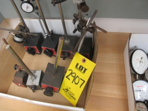 LOT MAGNETIC INDICATOR STANDS W/ (3) STARRETT INDICATORS (G-44) LOADING & HANDLING FEE $10-2907