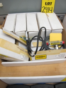 LOT (8) INSTRUMENT REMOTE SENSORS (G-44) LOADING & HANDLING FEE $10-2914
