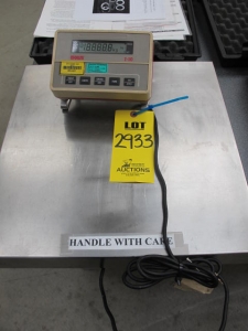 OHAUS MODEL I-10 DIGITAL SCALE (G-44) LOADING & HANDLING FEE $10-2933