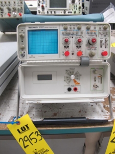 TEKTRONIX MODEL 2337 100MHZ OSCILLOSCOPE (G-44) LOADING & HANDLING FEE $10-2953