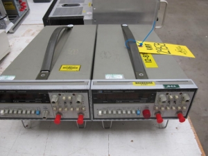 LOT (2) HP MODEL 5316A UNIVERSAL COUNTERS (G-44) LOADING & HANDLING FEE $10-2958