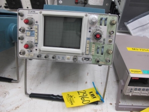 TEKTRONIX MODEL 475 OSCILLOSCOPE (G-44) LOADING & HANDLING FEE $10-2960