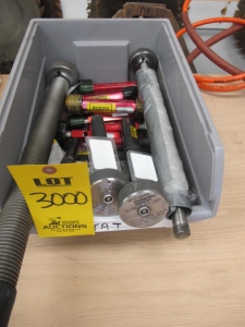 LOT SMART JACKING BOLTS (G-44) LOADING & HANDLING FEE $10-3000