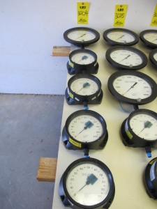 LOT (5) ASST'D ASHCROFT PRESSURE TEST GAUGES (G-44) LOADING & HANDLING FEE $10-3004