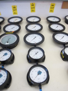LOT (5) ASST'D ASHCROFT PRESSURE TEST GAUGES (G-44) LOADING & HANDLING FEE $10-3008