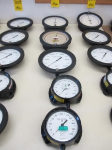 LOT (5) ASST'D ASHCROFT PRESSURE TEST GAUGES (G-44) LOADING & HANDLING FEE $10-3010