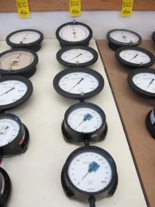 LOT (5) ASST'D ASHCROFT PRESSURE TEST GAUGES (G-44) LOADING & HANDLING FEE $10-3011