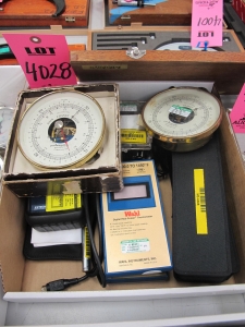 LOT MISC THERMOMETERS & BAROMETERS (G-44) LOADING & HANDLING FEE $10-4028