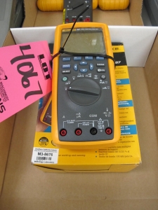 FLUKE MODEL 287 TRUE RMS MULTIMETER (G-44) LOADING & HANDLING FEE $10-4067