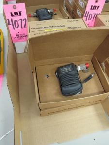 LOT (5) FLUKE 7000 SERIES PRESSURE MODULES (G-44) LOADING & HANDLING FEE $10-4072