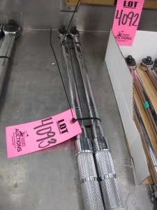 LOT (2) 1/2" TORQUE WRENCHES (G-44) LOADING & HANDLING FEE $10-4093