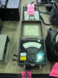 ELECTRICAL INSTRUMENT SERVICE MODEL ESD-9X ELECTROSTATIC KILOVOLTMETER W/ WESTINGHOUSE VOLTMETER (G-44) LOADING & HANDLING FEE $10-4095