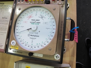 WESTINGHOUSE MODEL PI-161 PHASE-ANGLE METER (G-44) LOADING & HANDLING FEE $10-4118