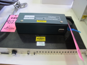 DYTRAN MODEL 4116 MODAL RACK W/ DIGITAL HAND TACHOMETER (G-44) LOADING & HANDLING FEE $10-4122