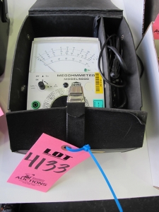 AEMC MODEL 5000 MEGOHMMETER (G-44) LOADING & HANDLING FEE $10-4133