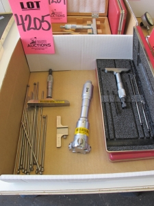 LOT (3) STARRETT DEPTH GAUGES & (1) MITUTOYO INSIDE MIC (G-44) LOADING & HANDLING FEE $10-4205