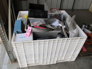 LOT CRATE MISC ELECTRONICS & CONNECTION CABLES (G-44) LOADING & HANDLING FEE $25-4236
